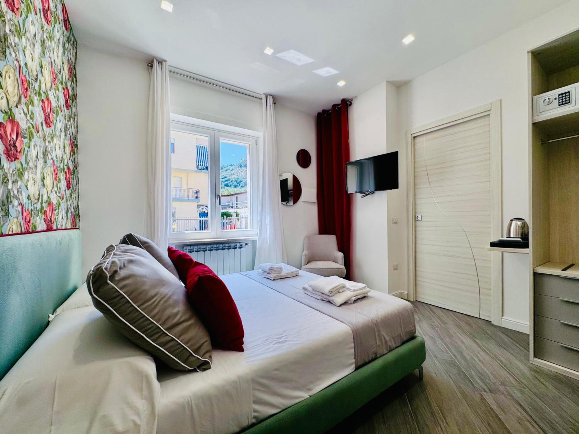 Yourhome - Santa Lucia Rooms Сорренто Экстерьер фото